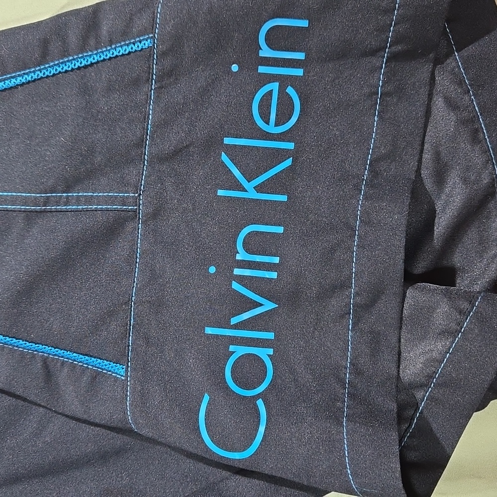 Calvin Klein XL 50+ UPF/SPF Quick Dry Navy and Blue Board Shorts Swim Trunks - Picture 2 of 7